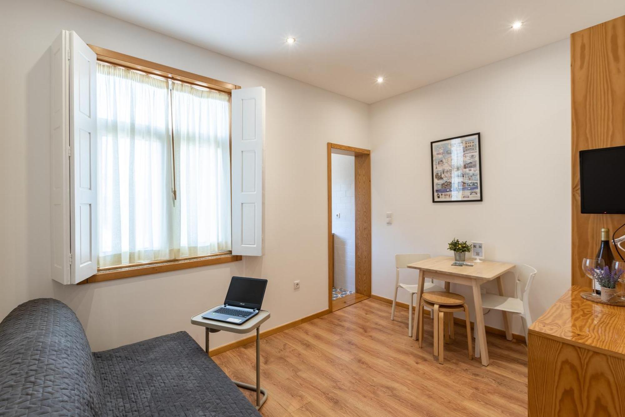 733 Costa Cabral Metro Residence Porto Phòng bức ảnh